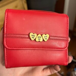 EUC Hearts Wallet